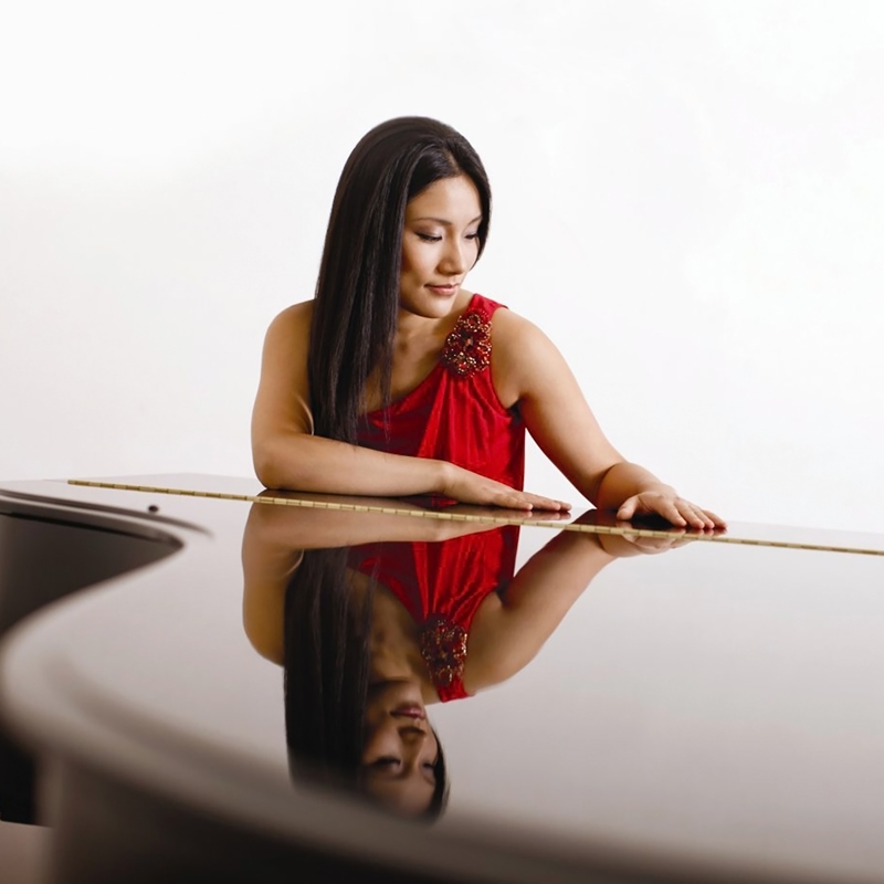 Oundjian Conducts Shostakovich’s Leningrad Oundjian Conducts Shostakovich’s Leningrad