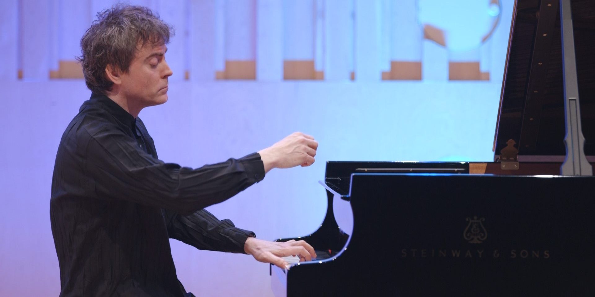 Mozart Piano Concerto No12 with Paul Lewis